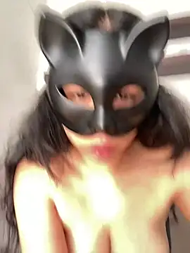 Snapshot of nenalayla chatting on 01/29/25, 12:35 nenalayla online show from 01/29/25, 12:35