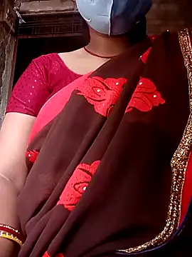 Snapshot of Lattika-Bhabhi chatting on 12/28/24, 07:11 Lattika-Bhabhi online show from 12/28/24, 07:11