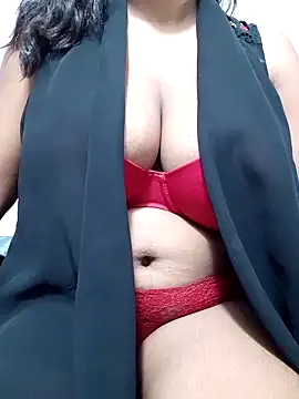 Snapshot of julia_joy chatting on 03/05/25, 01:42 julia joy online show from 03/05/25, 01:42