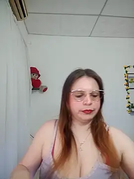 Snapshot of lorenitabella chatting on 06/06/26, 08:52 lorenitabella online show from 06/06/26, 08:52