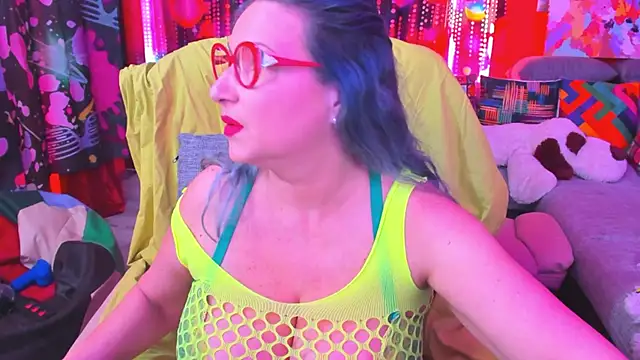 Snapshot of mature_lisa_naughty chatting on 03/08/25, 03:35 mature lisa naughty online show from 03/08/25, 03:35