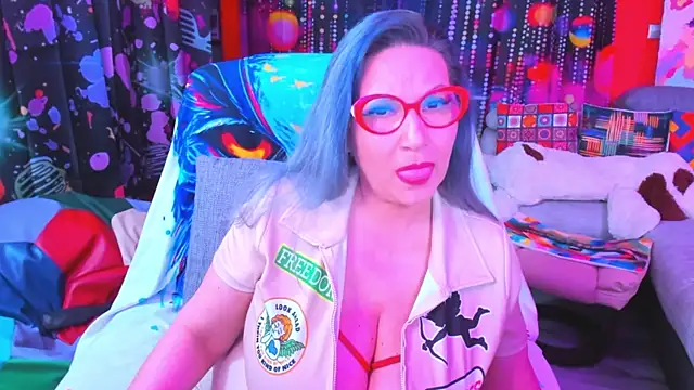 Snapshot of mature_lisa_naughty chatting on 03/14/25, 05:13 mature lisa naughty online show from 03/14/25, 05:13