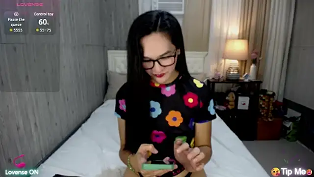 xAsianSweetHeart online show from 04/16/26, 04:02