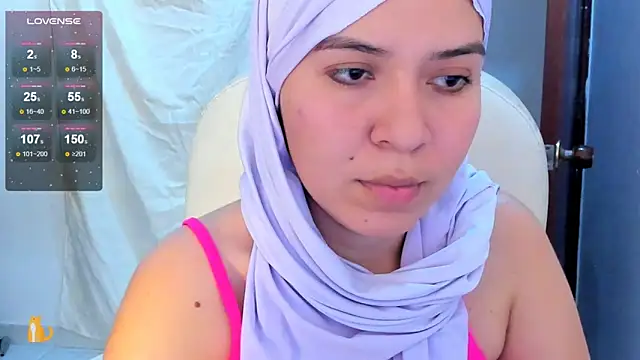 MatchedEyebrow online show from 02/17/25, 08:36