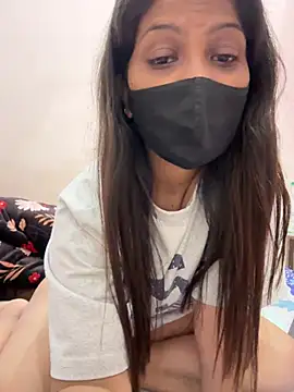 Snapshot of katrina_0143 chatting on 02/13/26, 10:44 katrina 0143 online show from 02/13/26, 10:44