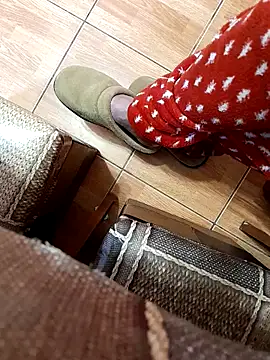 feet toes online show from 02/27/25, 05:34