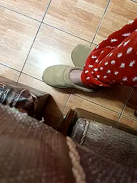 feet toes online show from 03/18/25, 05:31