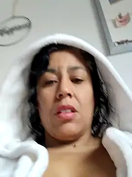 Molly newman6 online show from 02/01/25, 10:59