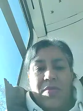 Molly newman6 online show from 02/05/25, 10:41