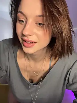 Snapshot of Camilla_Railian chatting on 12/19/24, 06:45 Camilla Railian online show from 12/19/24, 06:45