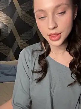 Snapshot of Camilla_Railian chatting on 03/20/25, 04:20 Camilla Railian online show from 03/20/25, 04:20