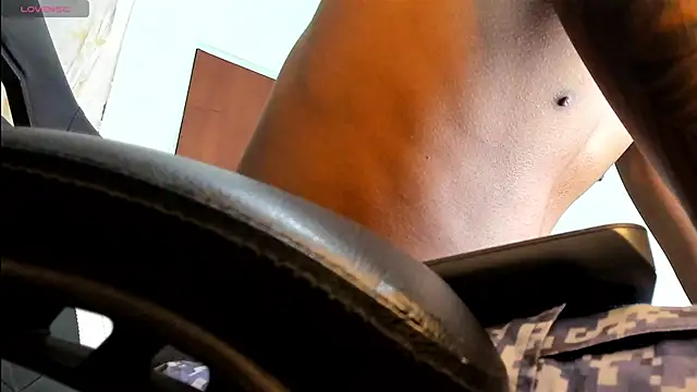 YeremiBrowm online show from 12/04/24, 10:51