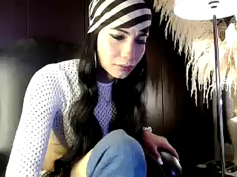 Snapshot of saraplayboy96 chatting on 01/05/25, 07:39 saraplayboy96 online show from 01/05/25, 07:39