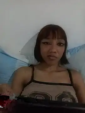 Snapshot of Karmakuro chatting on 06/18/26, 12:55 Karmakuro online show from 06/18/26, 12:55
