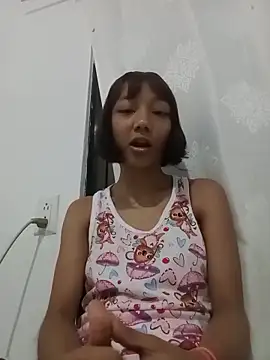Snapshot of Karmakuro chatting on 06/28/26, 05:35 Karmakuro online show from 06/28/26, 05:35