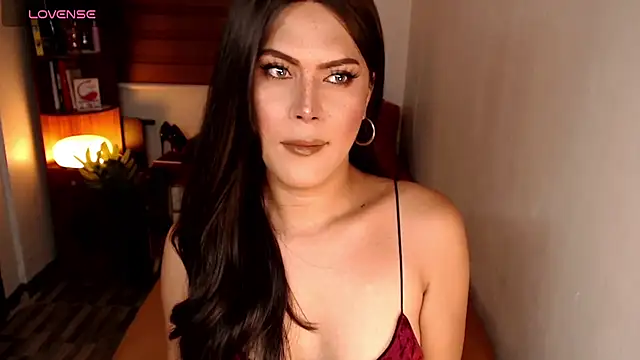 SweetieZeveey  online show from 05/29/26, 09:02