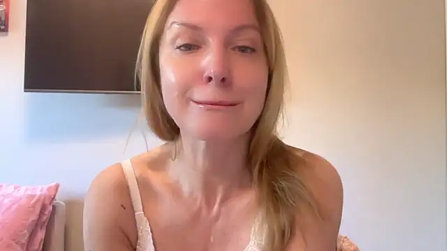 RachellAmazing online show from 03/19/25, 09:49