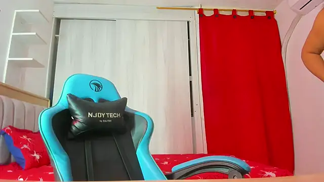 Lunastar02 online show from 01/09/26, 02:20