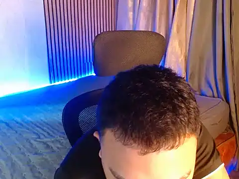 Snapshot of xsweetasian69x chatting on 01/15/25, 02:46 xsweetasian69x online show from 01/15/25, 02:46