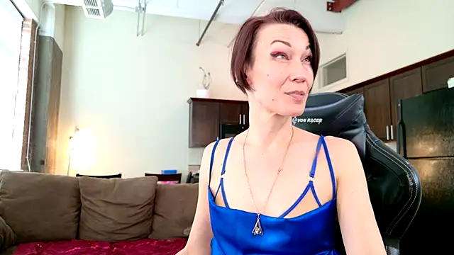 EveEnigma online show from 02/28/25, 05:59