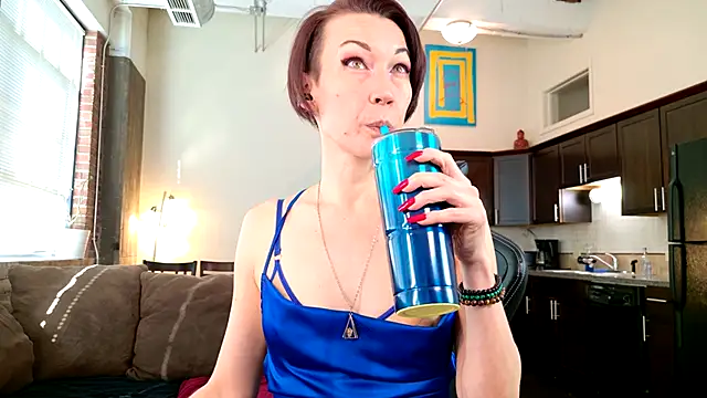 EveEnigma online show from 03/07/25, 06:43