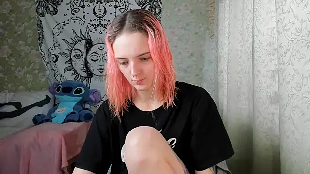 Snapshot of Cutie_Adelia chatting on 01/25/25, 09:26 Cutie Adelia online show from 01/25/25, 09:26