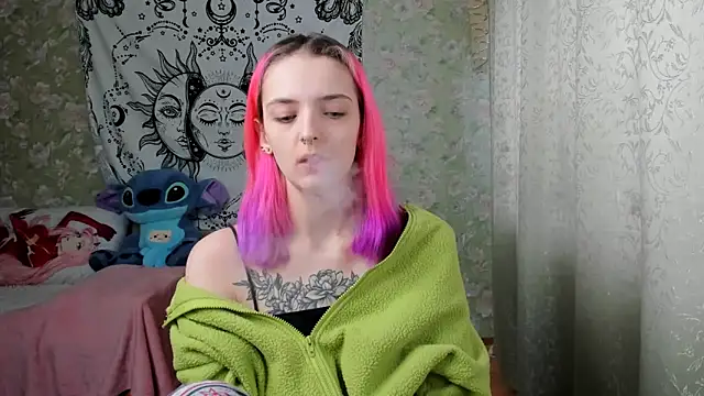 Snapshot of Cutie_Adelia chatting on 02/27/25, 10:48 Cutie Adelia online show from 02/27/25, 10:48