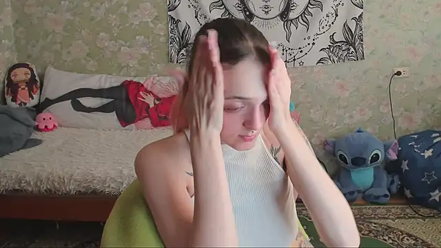 Snapshot of Cutie_Adelia chatting on 09/25/25, 11:03 Cutie Adelia online show from 09/25/25, 11:03