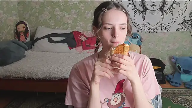 Cutie Adelia online show from 04/15/26, 08:54