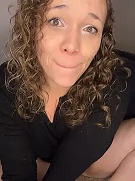 AuroraSummers online show from 03/06/25, 04:19