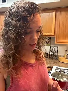 AuroraSummers online show from 10/19/25, 12:22