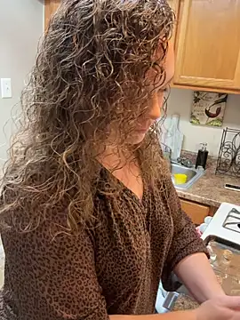 AuroraSummers online show from 12/19/25, 01:45