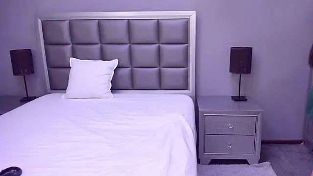 Snapshot of HellennSweet chatting on 02/02/25, 08:57 HellennSweet online show from 02/02/25, 08:57