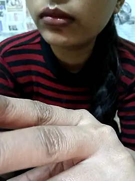 Snapshot of Nupur_69 chatting on 12/17/25, 07:31 Nupur 69 online show from 12/17/25, 07:31