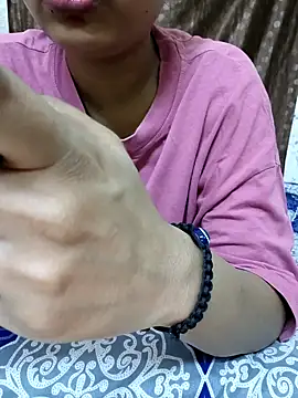 Snapshot of Nupur_69 chatting on 04/25/26, 09:23 Nupur 69 online show from 04/25/26, 09:23