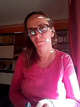 Dettybitch40 online show from 10/18/25, 01:56