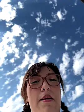 nativepumpkin95 online show from 10/17/25, 07:38