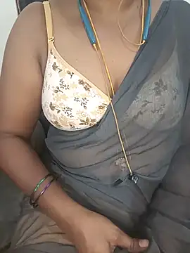 Snapshot of Tamil-hotwife chatting on 06/18/26, 07:41 Tamil-hotwife online show from 06/18/26, 07:41