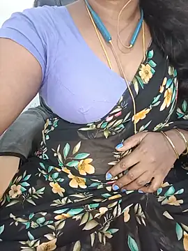 Snapshot of Tamil-hotwife chatting on 06/20/26, 09:01 Tamil-hotwife online show from 06/20/26, 09:01