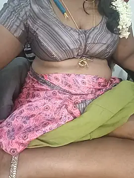 Snapshot of Tamil-hotwife chatting on 07/03/26, 12:06 Tamil-hotwife online show from 07/03/26, 12:06