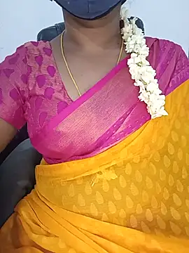 Snapshot of Tamil-hotwife chatting on 07/03/26, 04:02 Tamil-hotwife online show from 07/03/26, 04:02