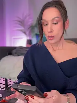 Snapshot of Fiona_Kent_ chatting on 02/02/25, 06:31 Fiona Kent online show from 02/02/25, 06:31