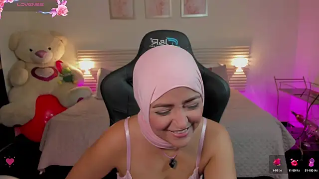 Snapshot of New_Arab_Kingdom chatting on 10/04/25, 12:30 New Arab Kingdom online show from 10/04/25, 12:30