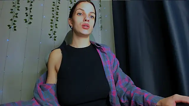 KarlaSim online show from 11/11/25, 07:25