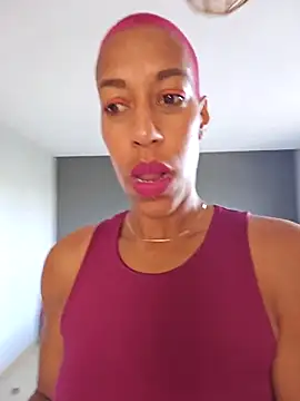 Goldenlace online show from 04/21/26, 10:10