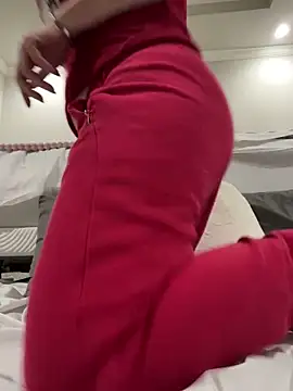 Snapshot of Vivian_MayXxX chatting on 12/23/24, 11:49 Vivian MayXxX online show from 12/23/24, 11:49