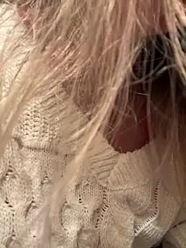 Snapshot of Vivian_MayXxX chatting on 01/24/25, 11:02 Vivian MayXxX online show from 01/24/25, 11:02