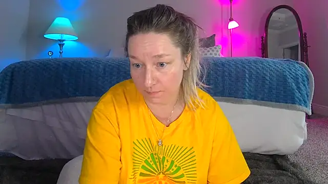 Snapshot of Vivian_MayXxX chatting on 01/31/25, 02:17 Vivian MayXxX online show from 01/31/25, 02:17