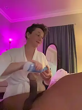 Snapshot of Vivian_MayXxX chatting on 10/26/25, 07:31 Vivian MayXxX online show from 10/26/25, 07:31