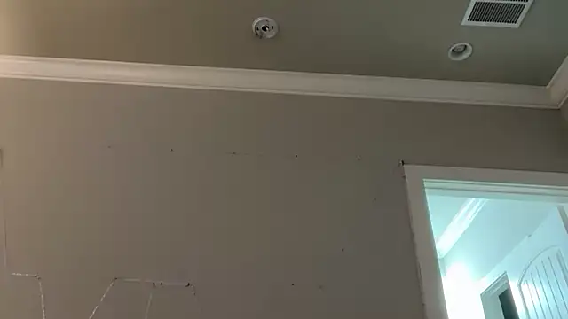 Snapshot of Vivian_MayXxX chatting on 12/18/25, 09:32 Vivian MayXxX online show from 12/18/25, 09:32